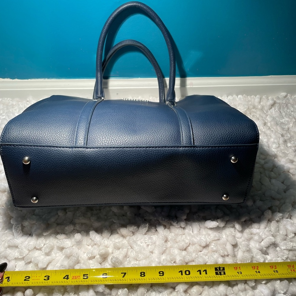 Navy Handbag - Picture 3 of 11